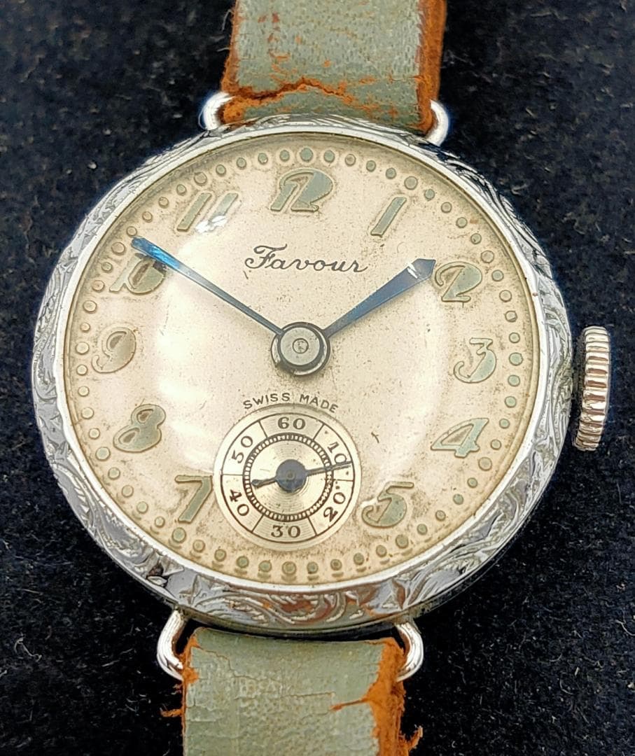 Favour Favour Ladies Mechanical Handwinding Vintage Watch | Swiss Made