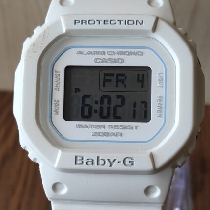 Pre-owned Casio Baby-G BGD-560 Module: 3290 Shock Resistant White Color Watch for Girls Women